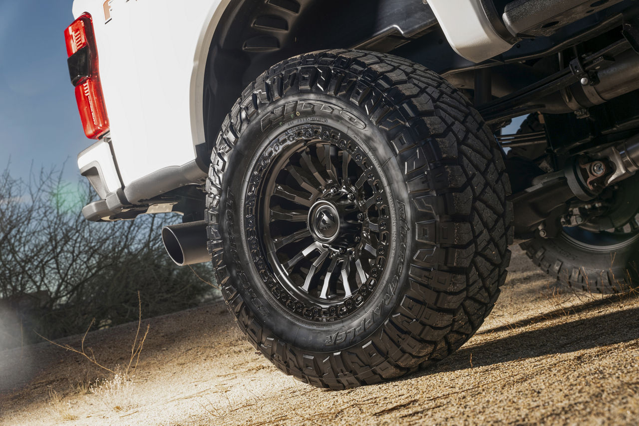 2022 Ford F250 Super Duty - Fuel RINCON - Black | Wheel Pros
